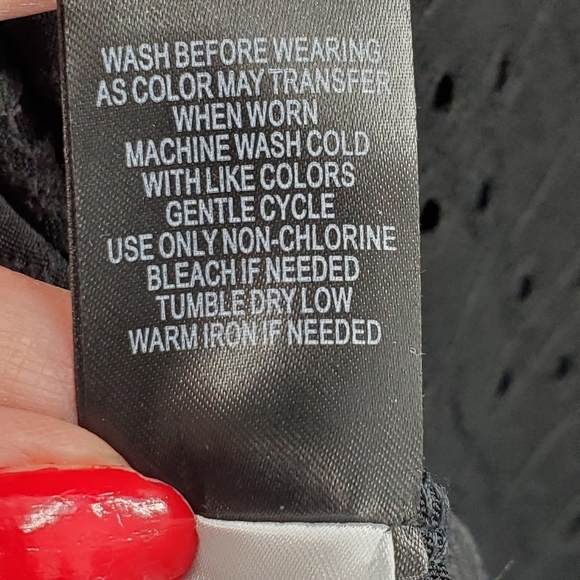 TORRID black sleeveless blouse with eyelets 2XL - Picture 12 of 13